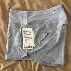 Lululemon speed up 4”